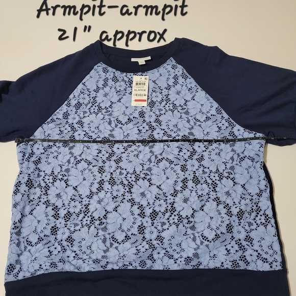 Lace-front Raglan sleeve top - Picture 5 of 8